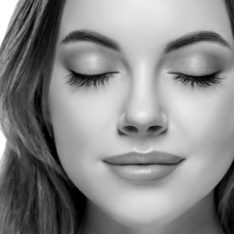 cirugia-de-parpados-right cirugia-de-parpados-right